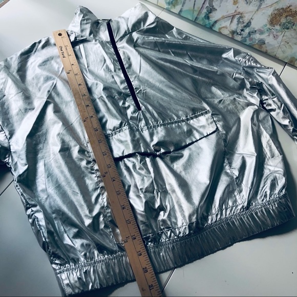 Vintage LOVE Silver Metallic Summer Lightweight Pullover Jacket Size S - Picture 9 of 12